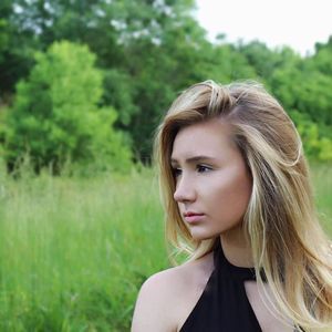 Meet your Posher, Kelli