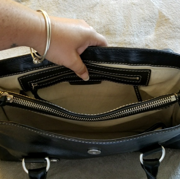 Michael Kors Set - Picture 2 of 3