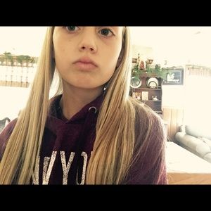 Meet your Posher, Laurel