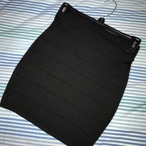Black Mini Skirt 🖤