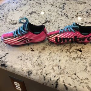 Umbro girls soccer shoes