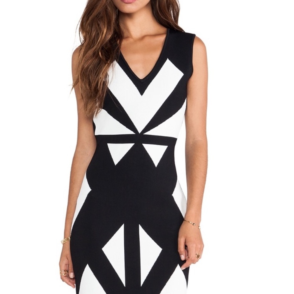 BCBG GEOMETRIC DRESS