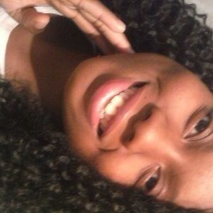 Meet your Posher, Tanisha