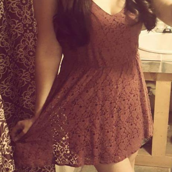 Maroon baby doll dress size M - Picture 2 of 2