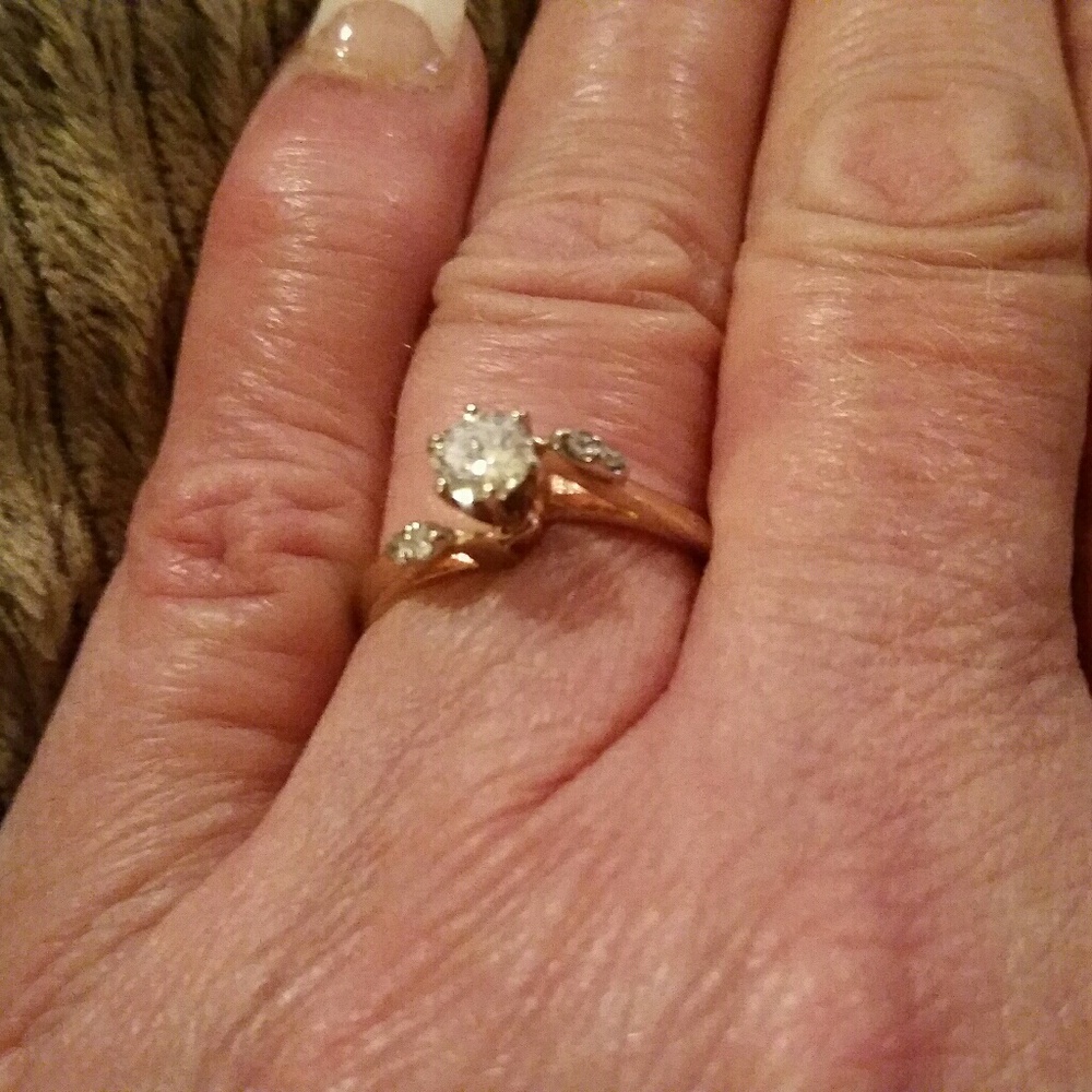 Vintage 14k Y.G.Diamond Engagement Ring!! Real Diamond not fake. Great Deal!!! - Picture 7 of 7