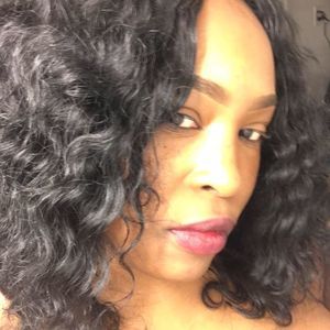 Meet your Posher, Coline