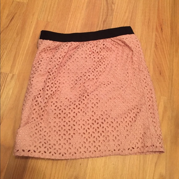 Pink LOFT eyelet skirt - Picture 2 of 6