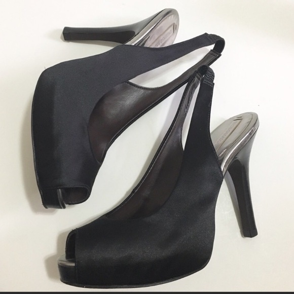 BRAND NEW- ✨ BCBG MAX AZRIA Black sling back Heels - Picture 6 of 6