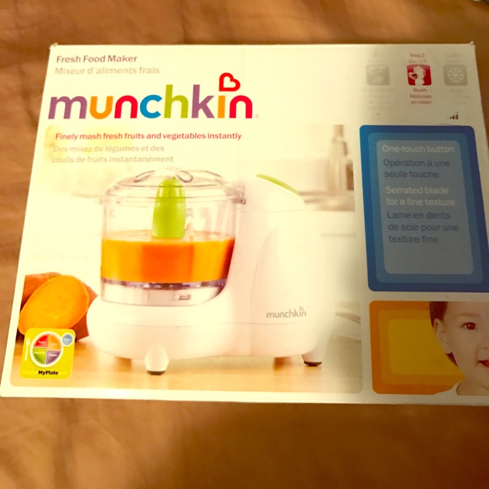 Munchkin baby food maker
