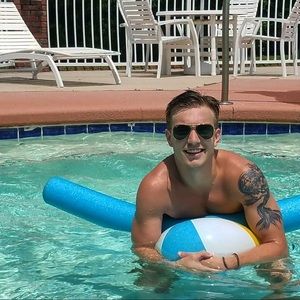 Meet your Posher, Nick