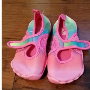 Children's place water shoe