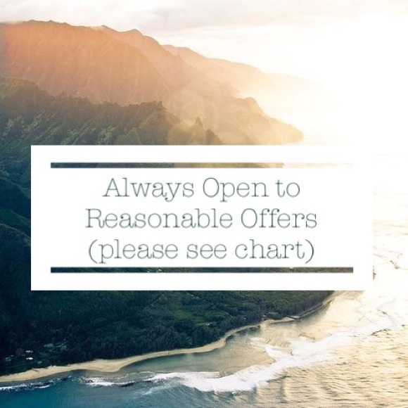 Anthropologie Eri + Ali Black Cropped Viv Top - Picture 8 of 8