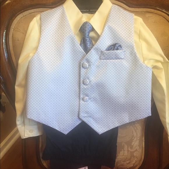 Other - Toddler boys 4 piece suit