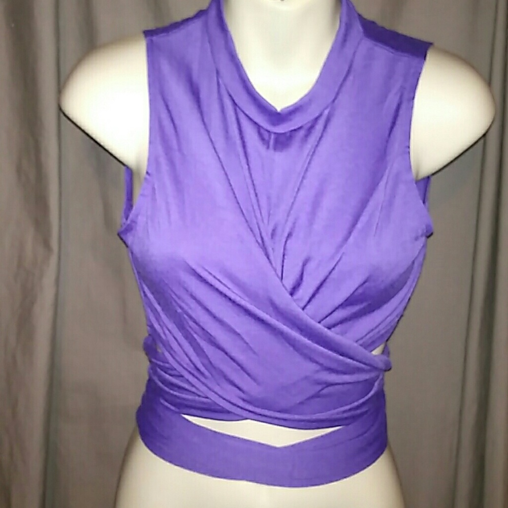 NWOT wrap around crop top.