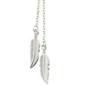 Dainty Silver Leaf Necklace