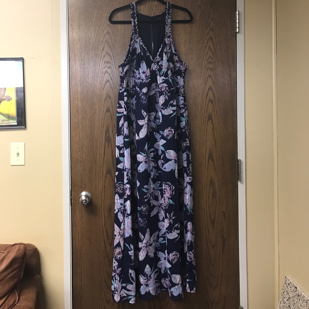 Beautiful long dress. NWT!