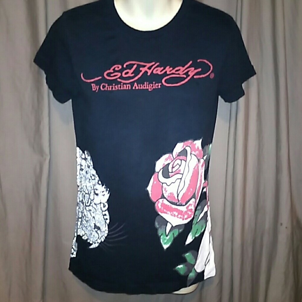 Like new Ed Hardy T-shirt