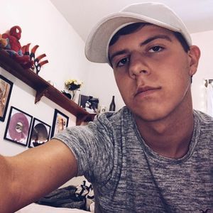 Meet your Posher, Seth