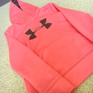 Under armour sweat shirt