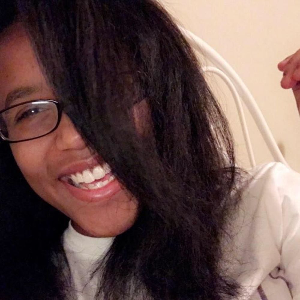 Meet your Posher, Reyna