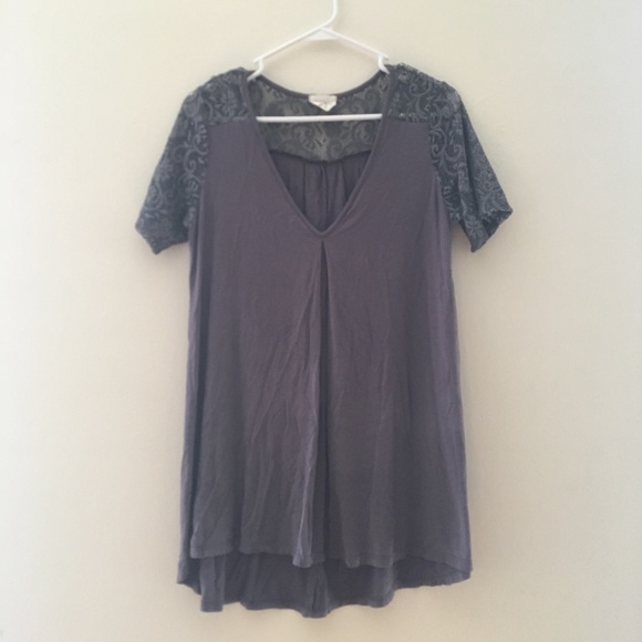 Capsleeve Lace Detail Top - Picture 3 of 5