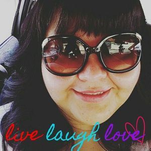 Meet your Posher, Ana