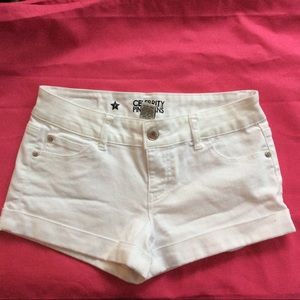 WHITE CELEBRITY PINK*JEANS SHORT SIZE 7 NWOT
