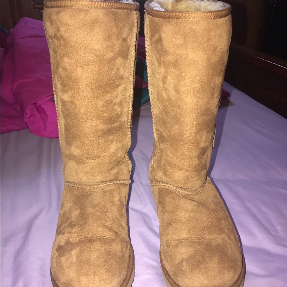 Tall Chestnut Ugg boots size 9