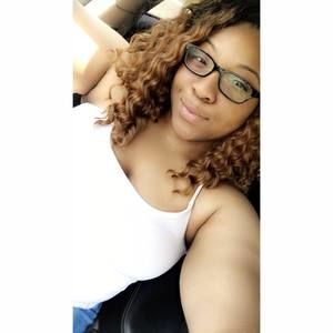 Meet your Posher, Nikki