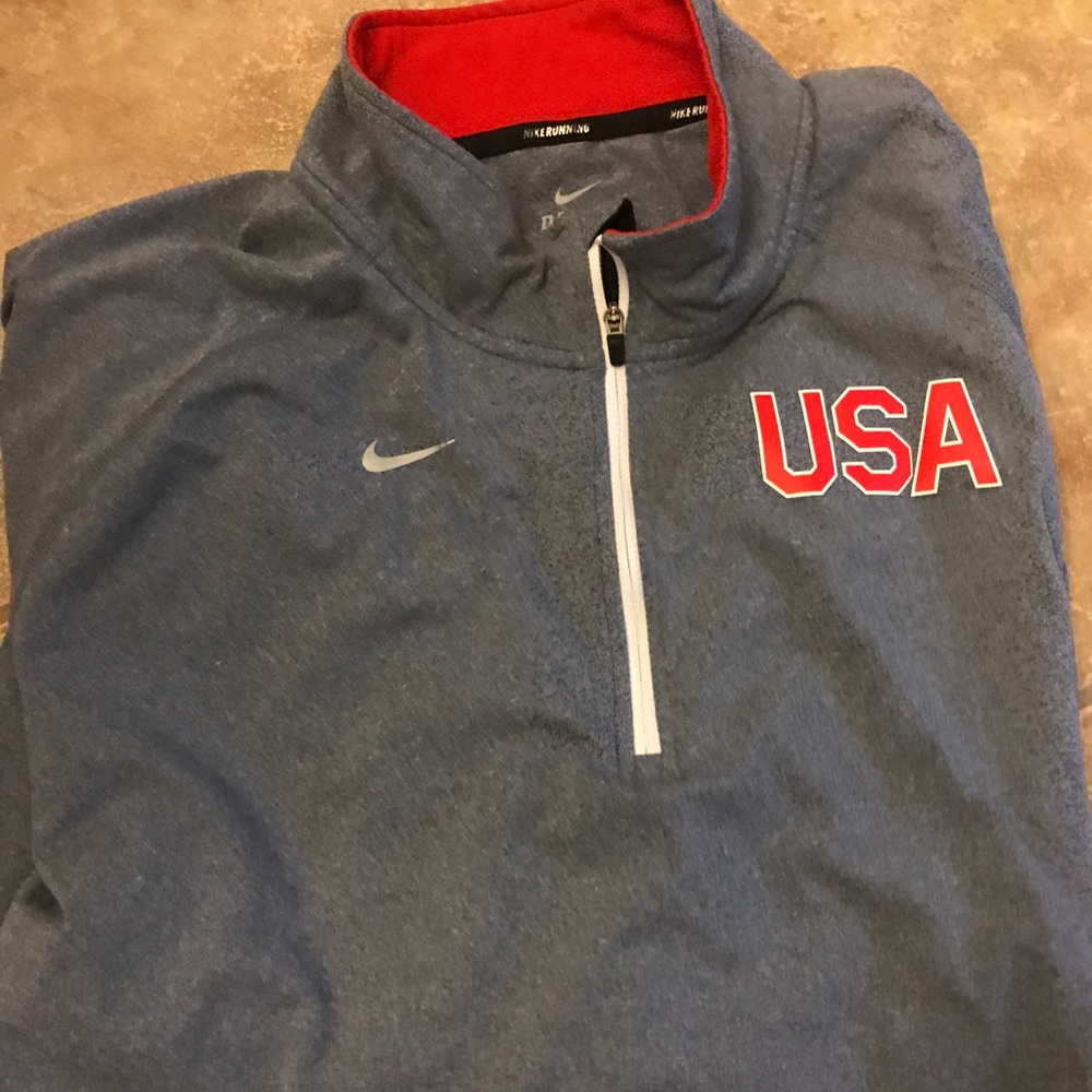 Men's XXL Mike USA Dry Fit Pull over jacket