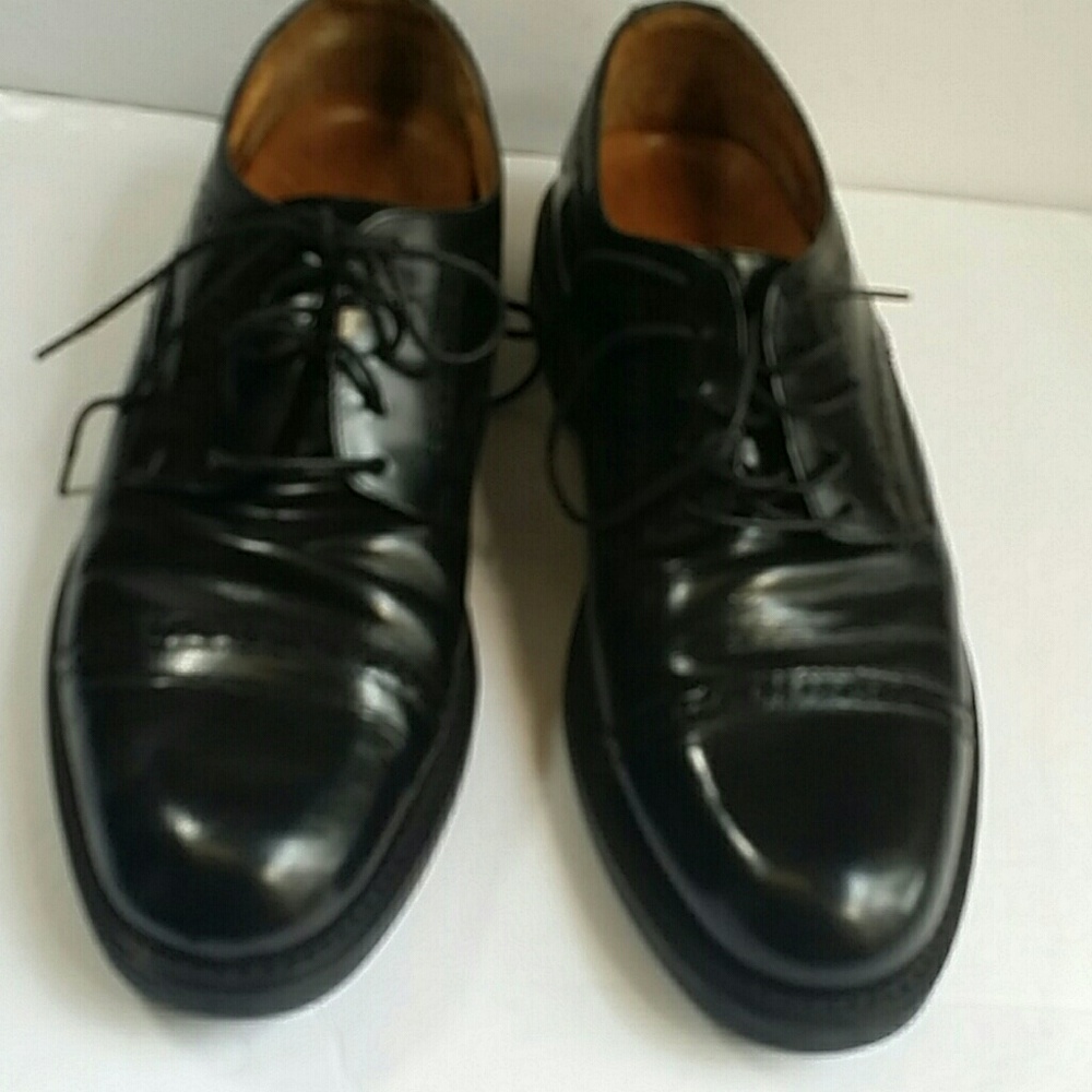 BOSTONIAN STRADA SHOES SIZE : 8