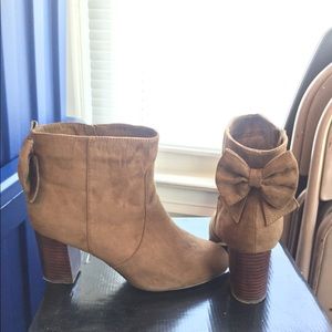 Torrid wedge olive faux suede booties