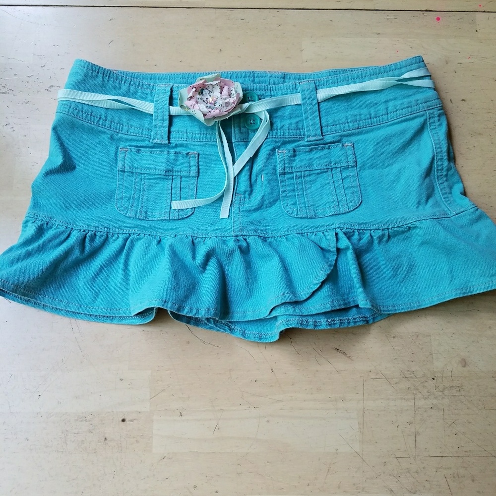 VINTAGE Hollister pleated skirt