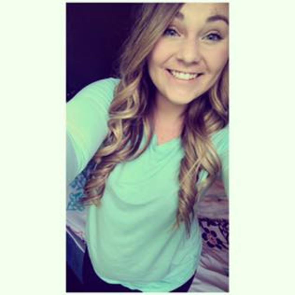 Meet your Posher, Kayla