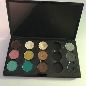 MAC Pro Palette with Shadows