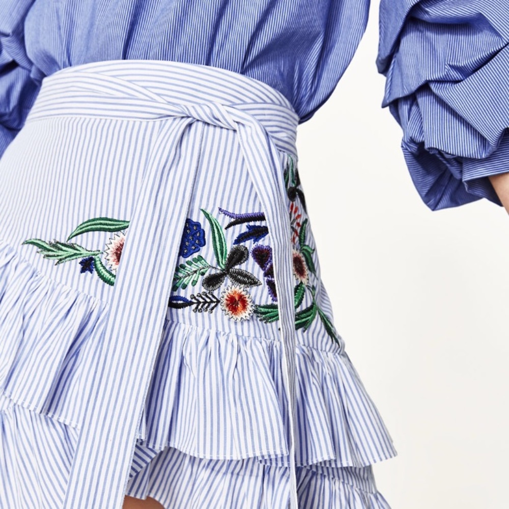 New Zara embroidered frilled skirt size SMALL - Picture 4 of 4