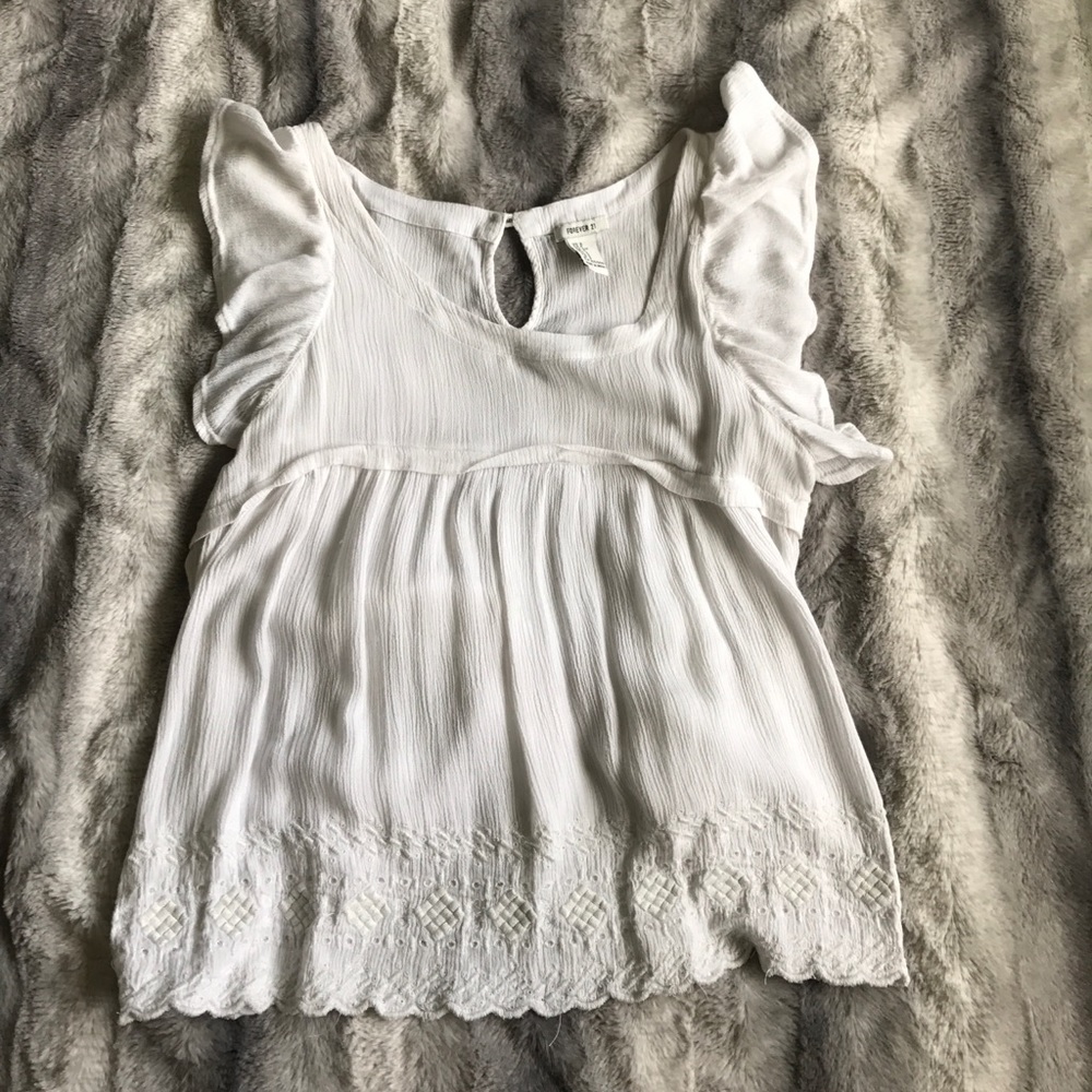 Bohemian flowy white top