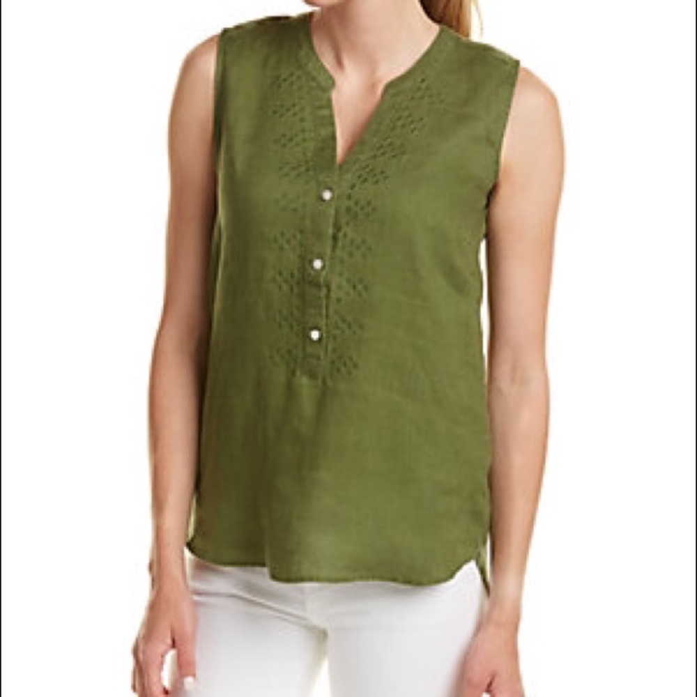 Harve Benard Linen Top in both Mod Green & White
