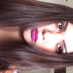 Meet your Posher, Leslie