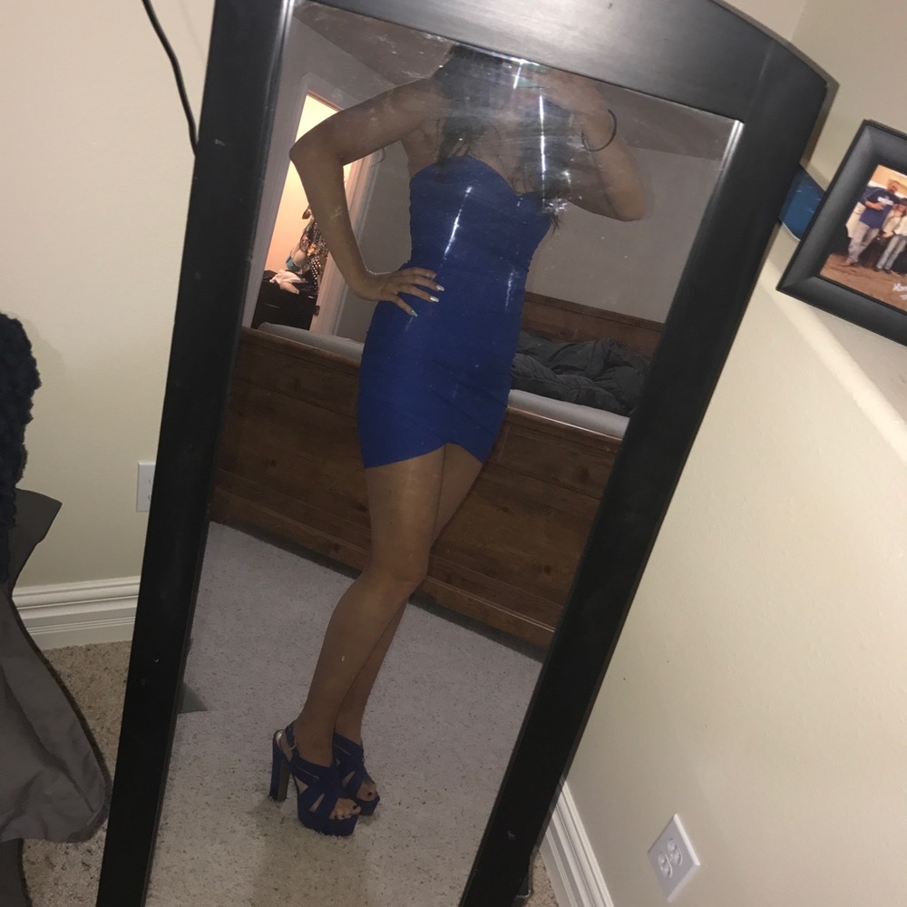 Bcbg maxAzaria cocktail party dress