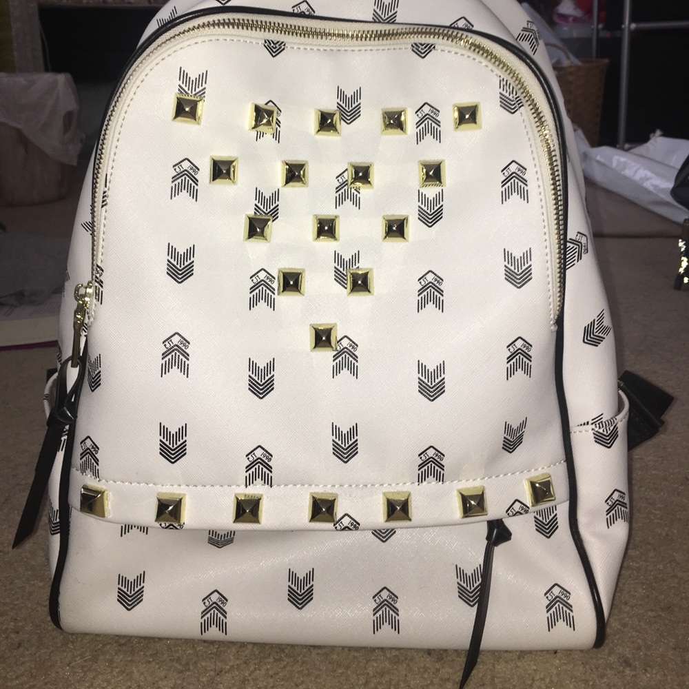 🌸SOLD ON MER🌸 NWOT Steve Madden backpack