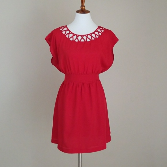 Forever 21 Dresses & Skirts - Forever 21 Red Short Sleeve Dress