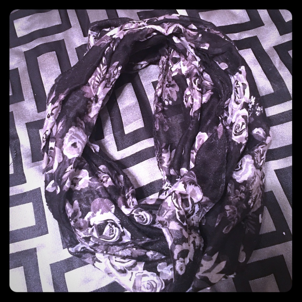💋💋 Infinity Scarf