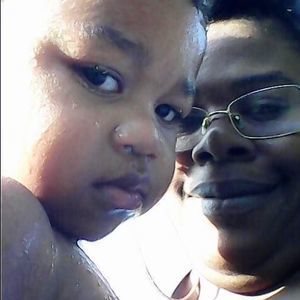 Meet your Posher, Ramona