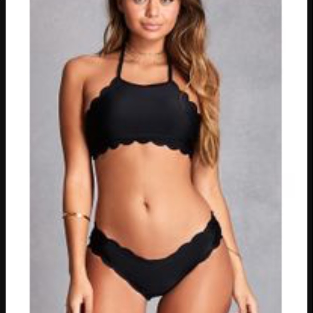 *SOLD* NEW sold out! black scalloped bikini set