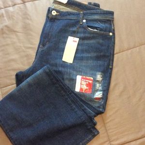 NWT Women's Plus Bootcut Levi's