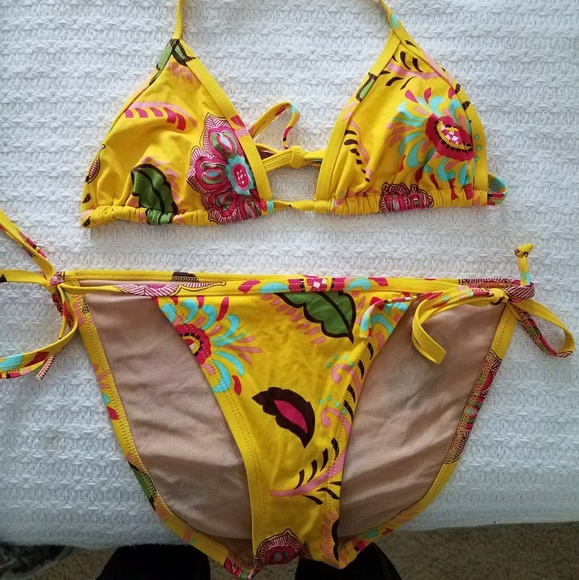 Bathing Suit - Picture 1 of 3