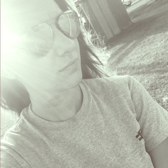 Meet your Posher, MacKenzie - Picture 2 of 8