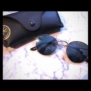 Barely worn authentic ray bans