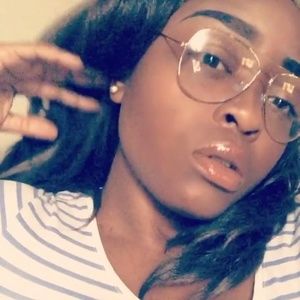 Meet your Posher, Jada